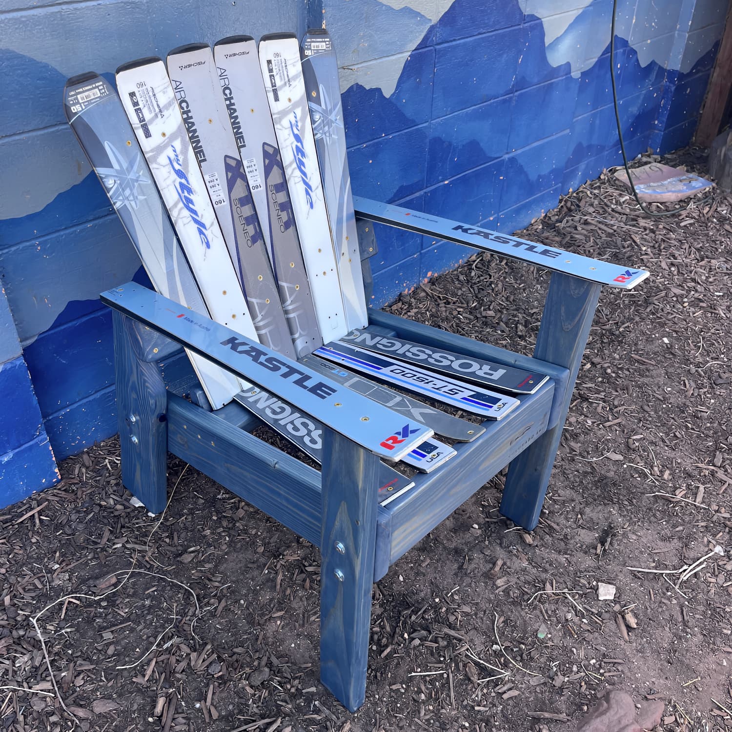 Compact Alpine Ski/Snowboard Chair